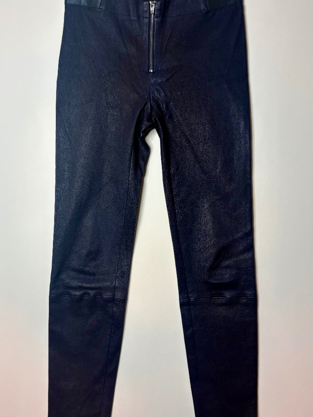 Alice + Olivia Lamb Leather Leggings Size 2 Navy Front Zip Skinny Pants